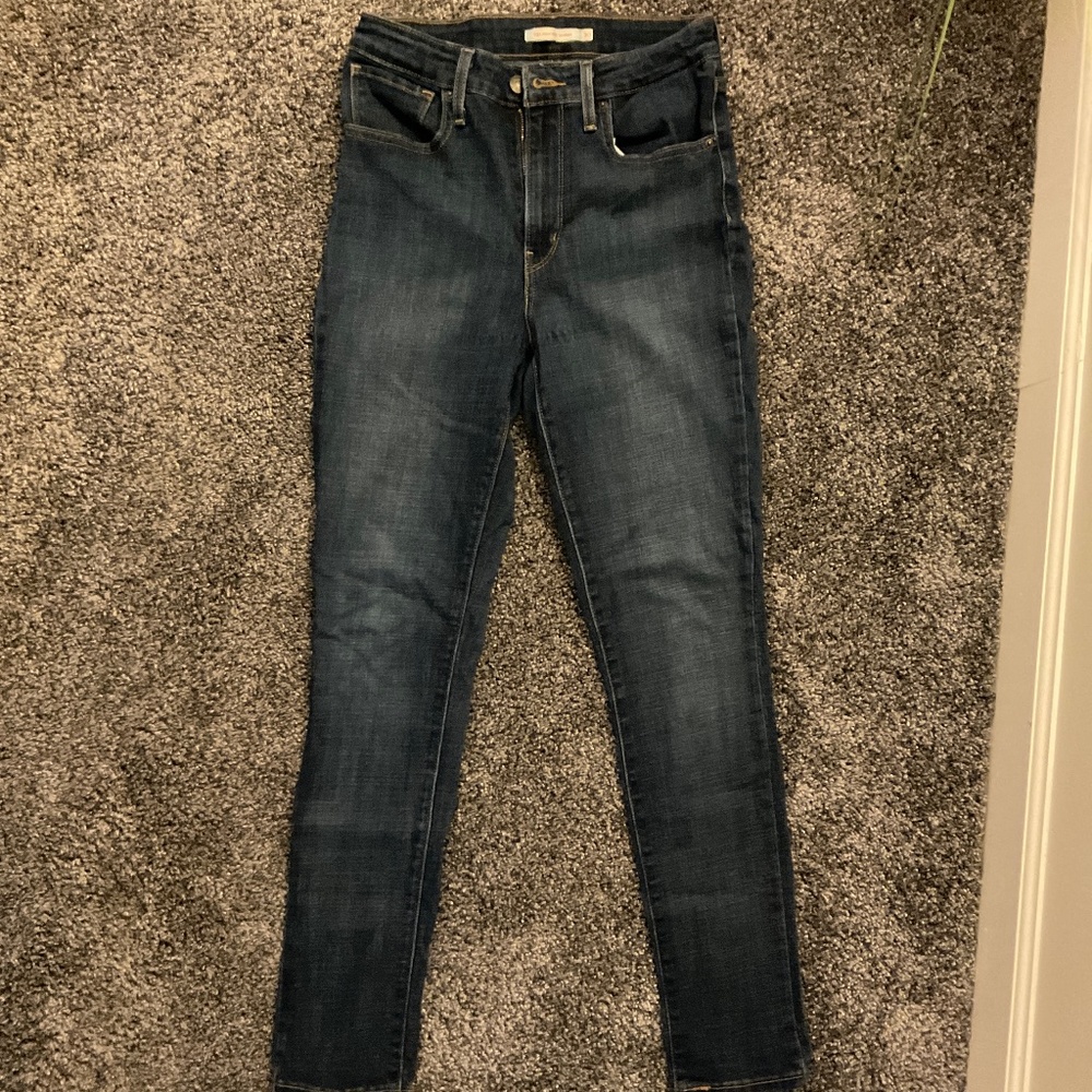Levi’s 721 High Rise Skinny jeans